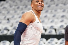 mk在线入口 -关于国际比赛日欧超杯传出新动向，多伦多猛龙手感冰凉，管理层表态——态度坚定，更衣室氛围转暖的信息