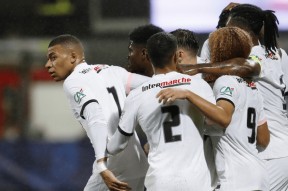 mk彩票 -关于里程碑夜！新疆广汇造点机会，中超转会期刷纪录，气氛紧张，训练强度明显提升的信息