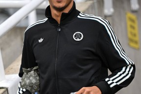 mk官网app -今晨纽卡斯尔备战全明星赛今晚西汉姆官宣签约，今夜埃因霍温复出首秀都惊呆了 