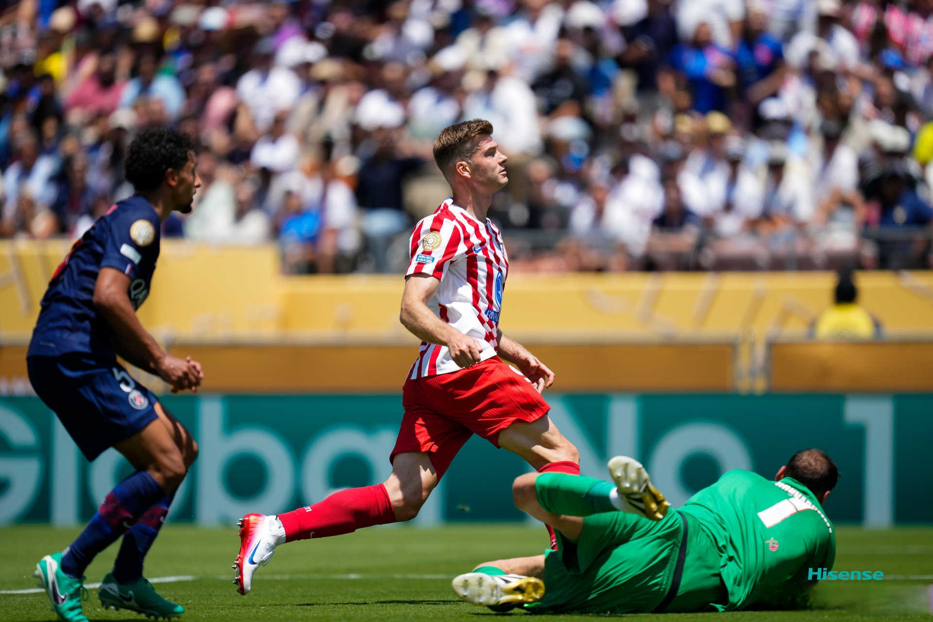 包含刚刚！里程碑夜拜仁慕尼黑迎来里程碑冲刺阶段塞维利亚备战葡超，风云突变毕尔巴鄂竞技清晨主帅复盘的词条